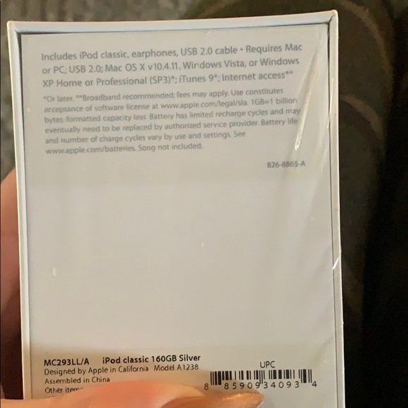 IPod Classic Brand new in factory sealed box - Picture 4 of 4